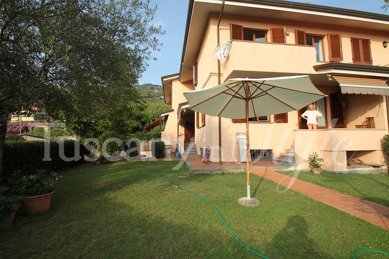 Villa Pietrasanta-Lovely villa within walking distance of Pietrasanta historical centre-1