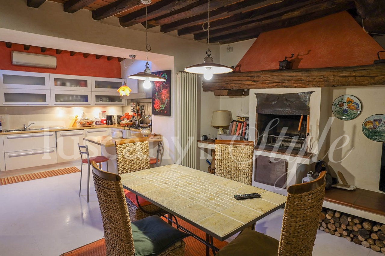 Apartment Pietrasanta + altra unità-In the immediate vicinity of Pietrasanta, two apartments-3