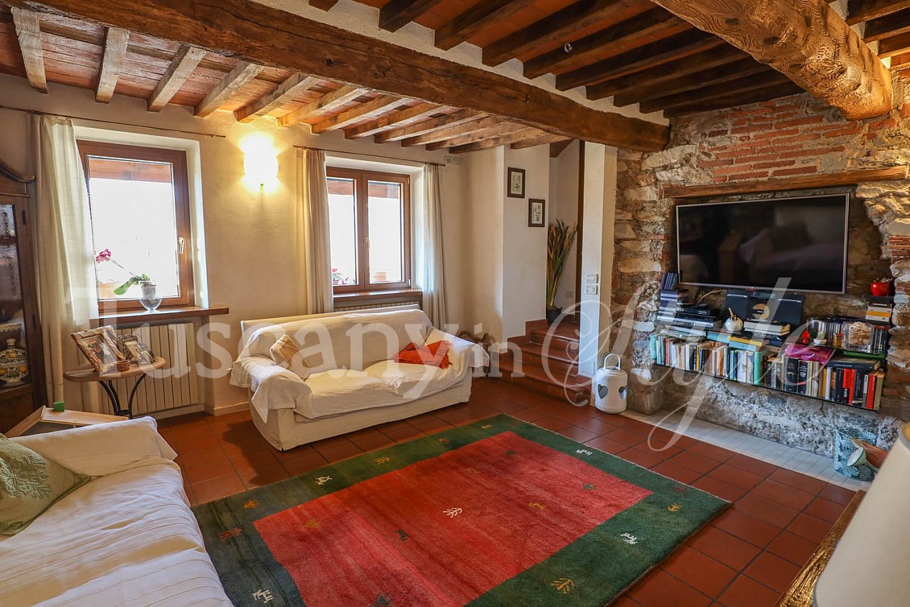 Apartment Pietrasanta + altra unità-In the immediate vicinity of Pietrasanta, two apartments-5