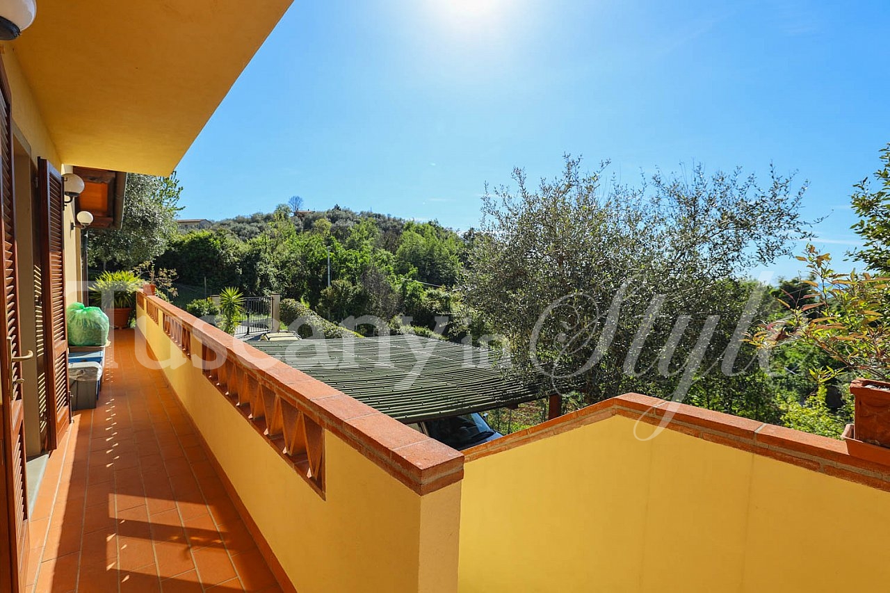 Villa Foothills Pietrasanta-Semi detached Villa in the hills of Pietrasanta-2