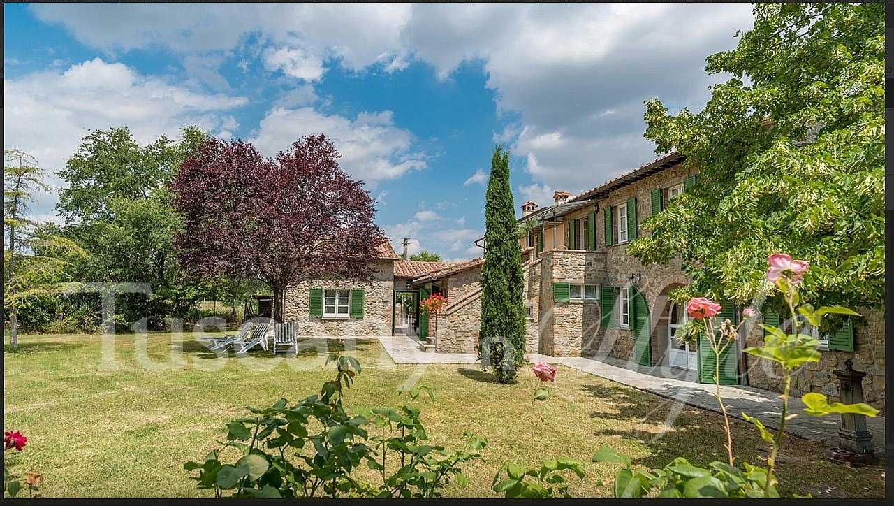  Cortona-Natural stone Farmhouse with private pool and land-1