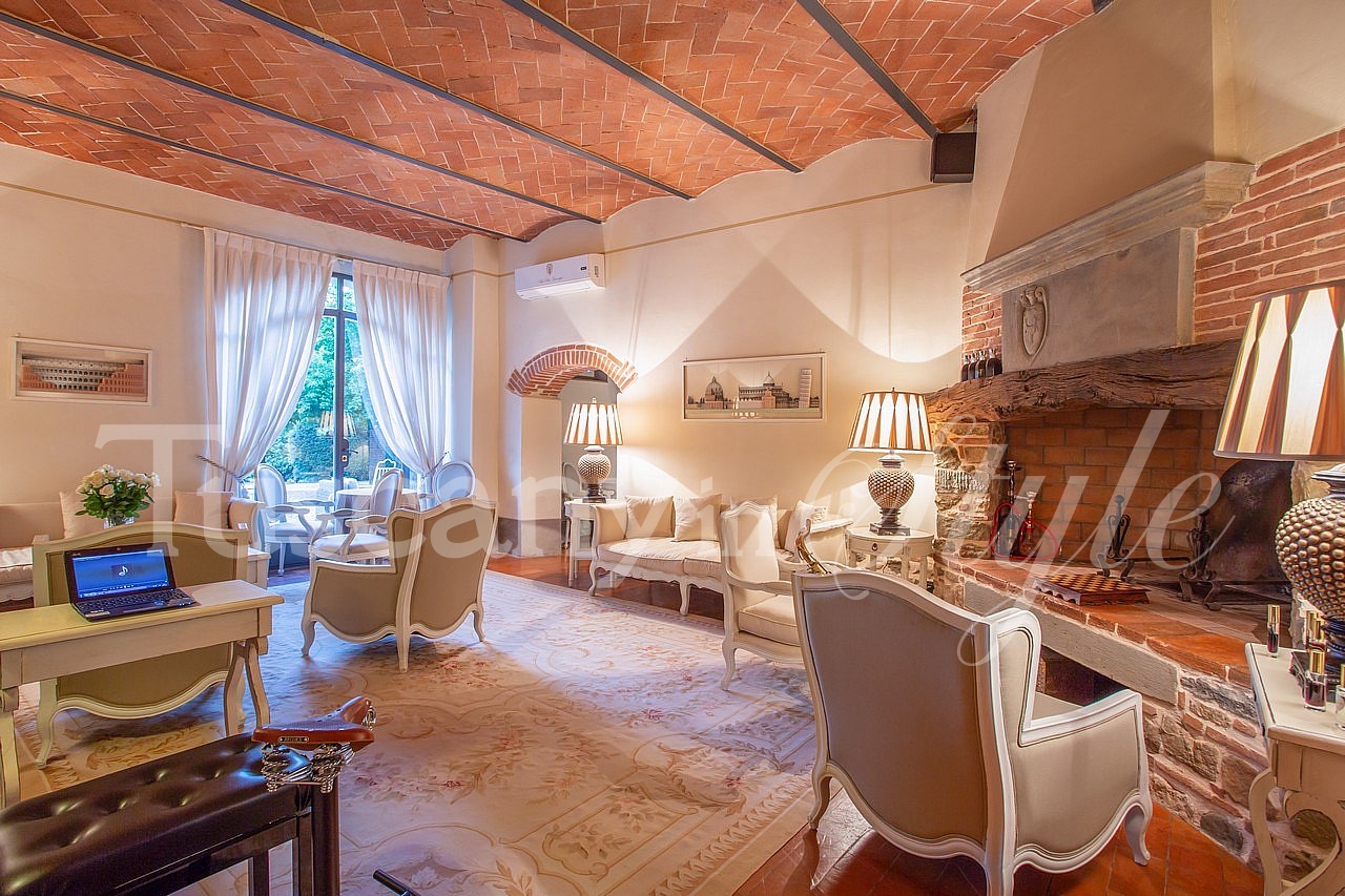 Villa Pistoia-     Elegant period residence-8