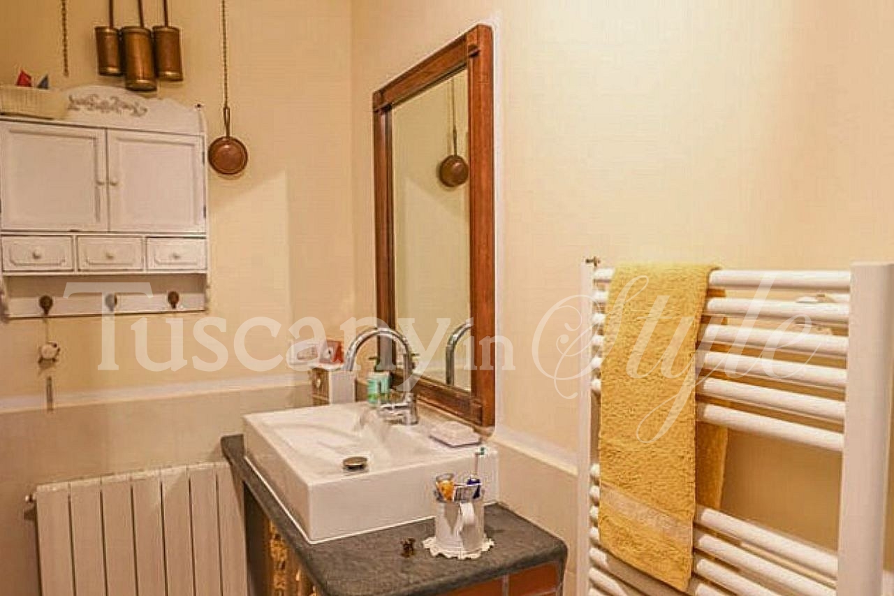 Villa Foothills Pietrasanta-Semi detached Villa in the hills of Pietrasanta-7