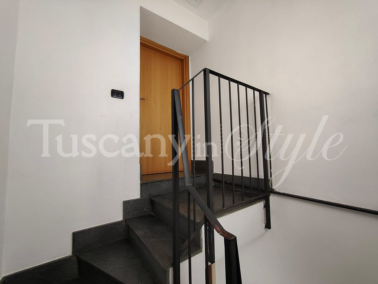  Bagni di Lucca-Rustic terraced house with private garden and garage-8