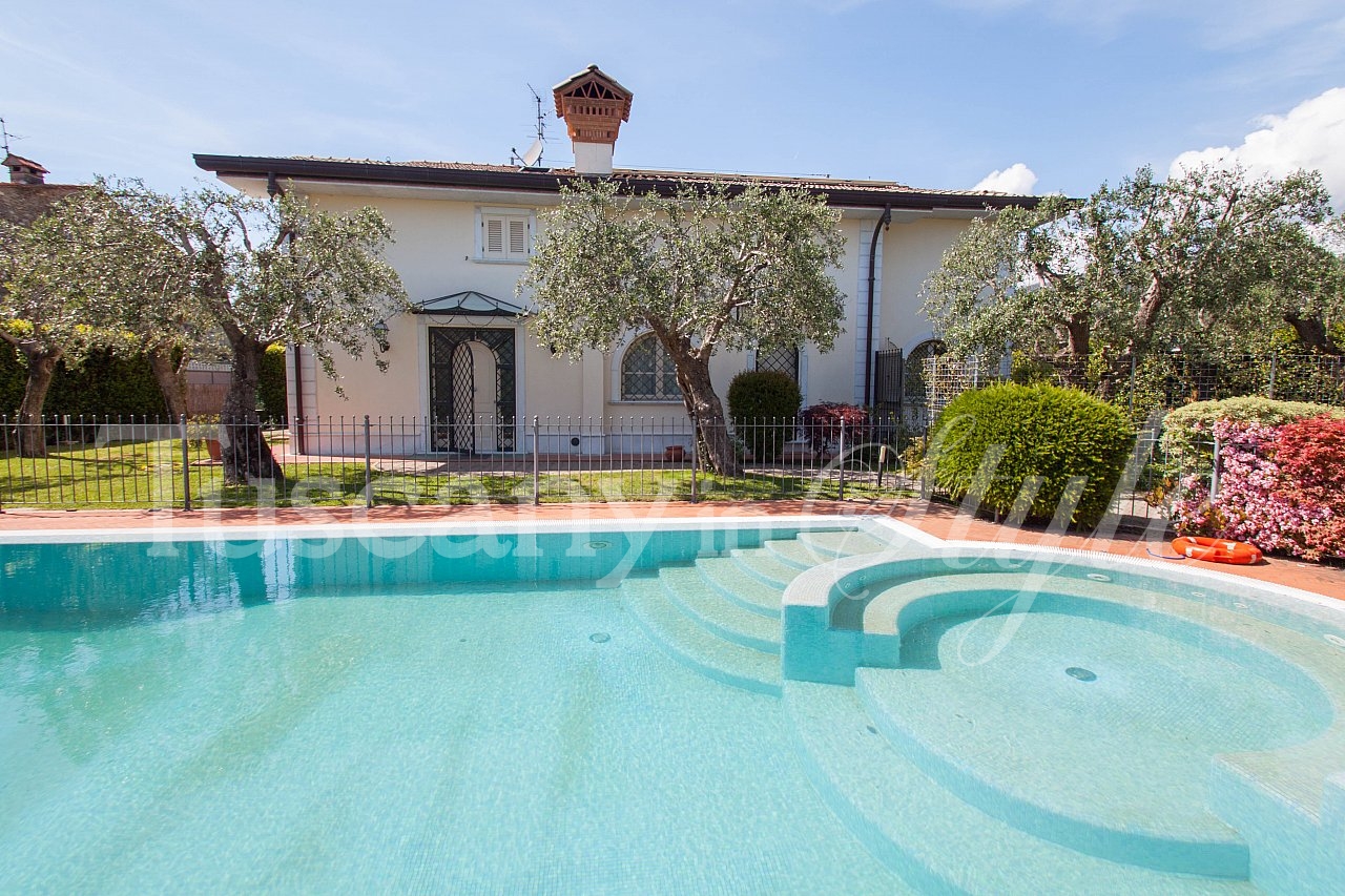 Villa Pozzi-Lovely independant villa with pool and olive grove-0